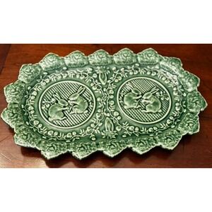 Bordallo Pinheiro Portugal Sur La Table Green Bunny Rabbit Lettuce Platter